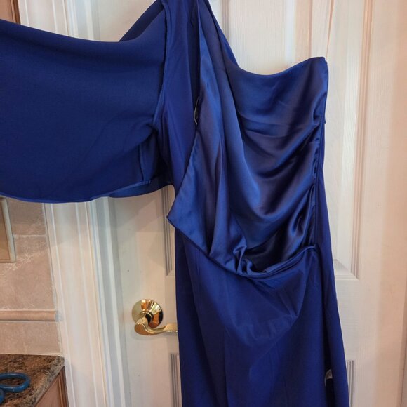 Trina Turk Jamla Dress - Picture 7 of 9